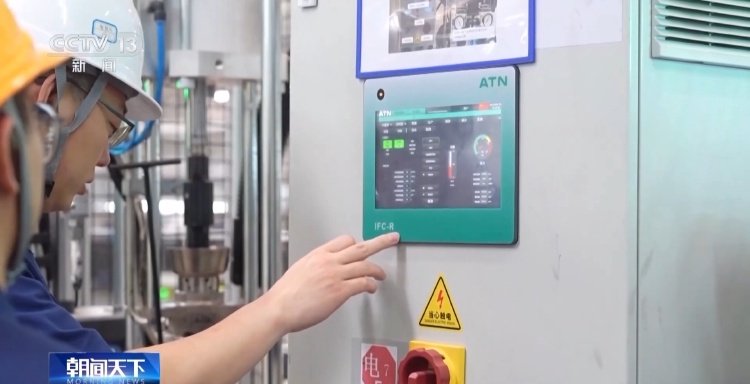 2025年我国新能源汽车人才缺口高达上百万 招聘规模预计大幅提升(图2)